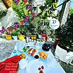 Denis 1930 Traditional Family In Old Town Homemade Breakfast 4* Gjirokastër