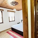 Maison d'hôtes Denis House 1930 Cozy Private With Authentic Charm Gjirokastër