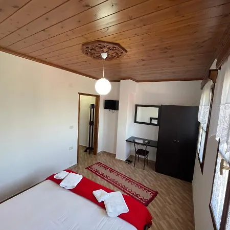 Gasthuis Denis 1930 Traditional Family In Old Town Homemade Breakfast 4*