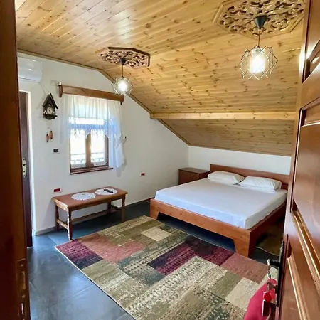 Denis 1930 Traditional Family In Old Town Homemade Breakfast