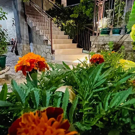 Denis 1930 Traditional Family In Old Town Homemade Breakfast