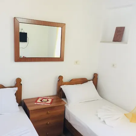 Gasthuis Denis 1930 Traditional Family In Old Town Homemade Breakfast