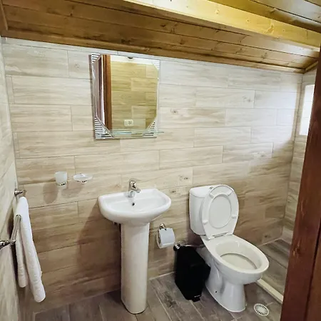 Denis 1930 Traditional Family In Old Town Homemade Breakfast 4*