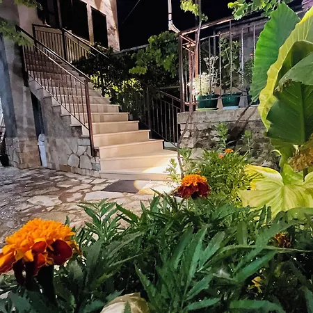 Denis House 1930 Cozy Private With Authentic Charm Penzion 4*