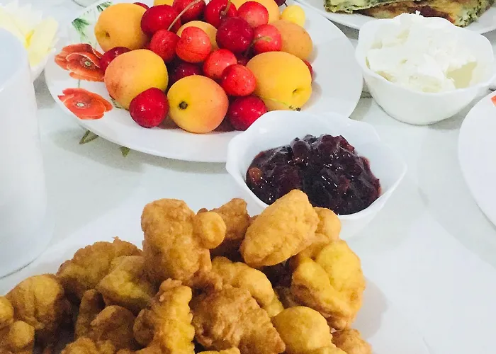Denis 1930 Traditional Family In Old Town Homemade Breakfast Guest house 4*